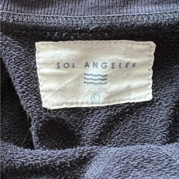 Sol Angeles. Swestshirt. Comfy city. Only will get better! L. - Picture 2 of 2